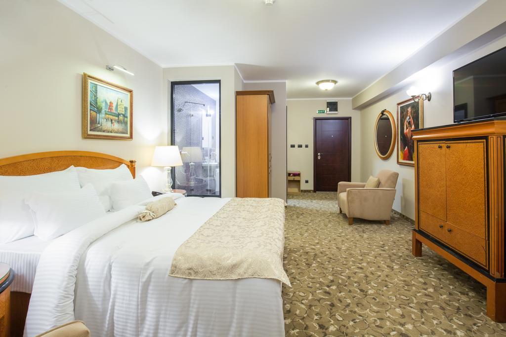 Hotel Sterling Garni Belgrado Esterno foto