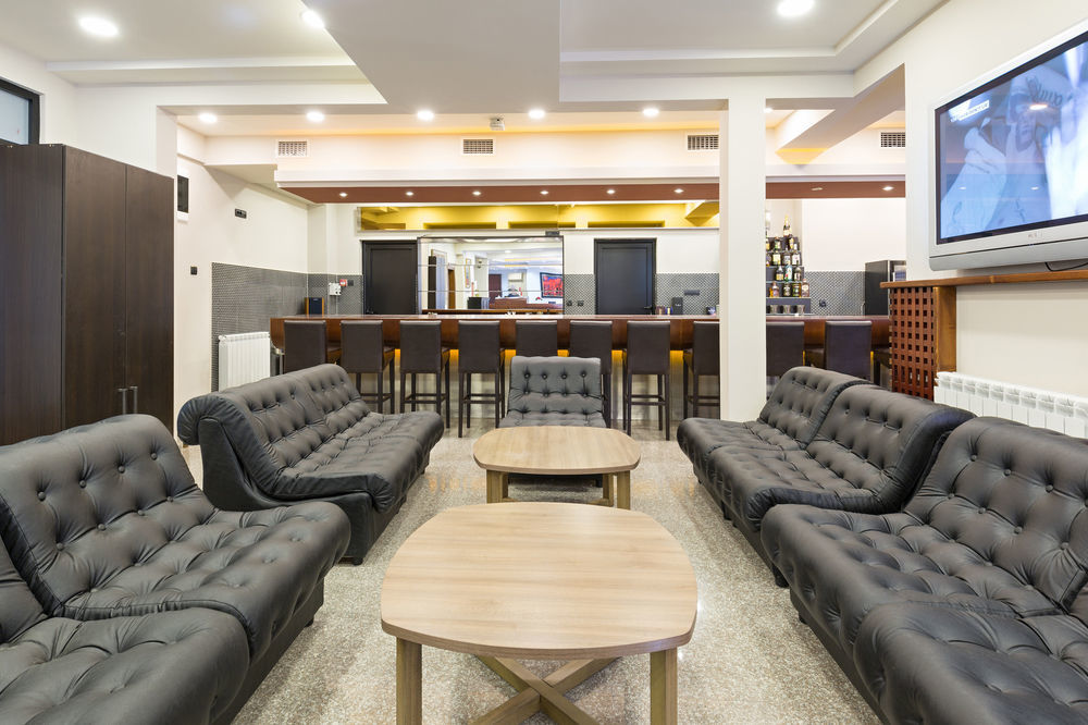 Hotel Sterling Garni Belgrado Esterno foto